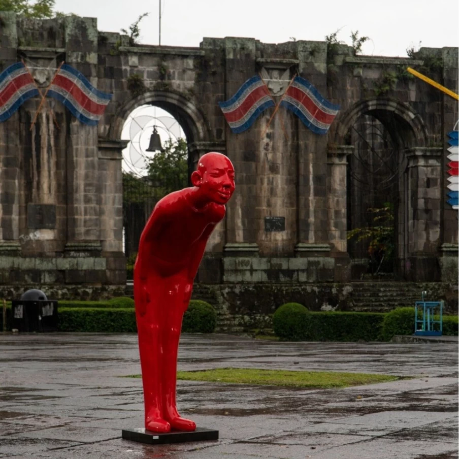 "KARE Design Modern Red Welcome Guests Decorative Figurine – 164cm Tall Statue for Home Decor"